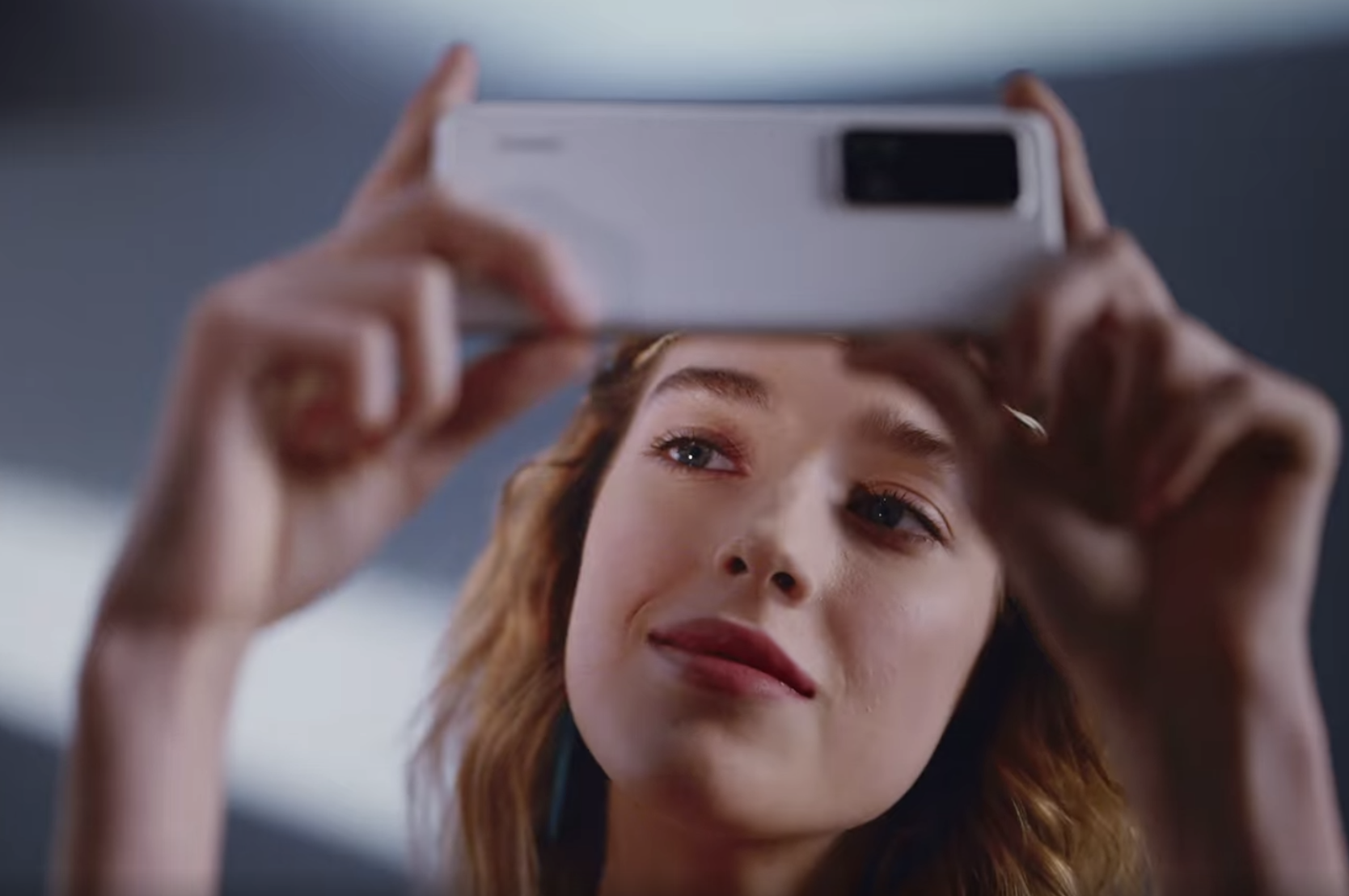 Meet the SmartPhone that Will Have You Putting Down your Camera - New Gizmo